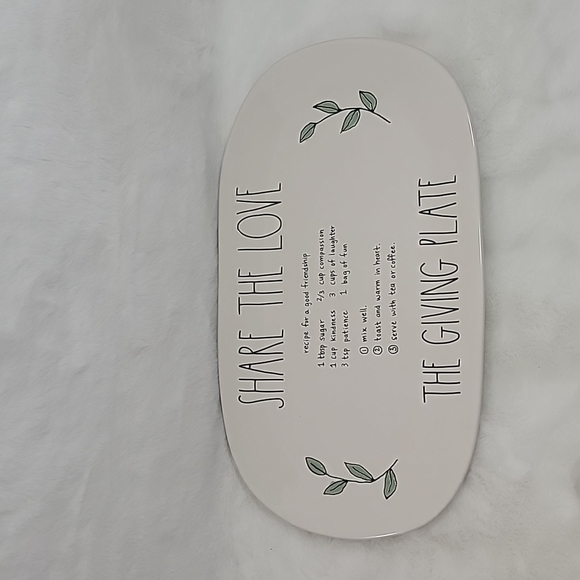 Rae Dunn Share The Love The Giving Plate - Picture 1 of 6